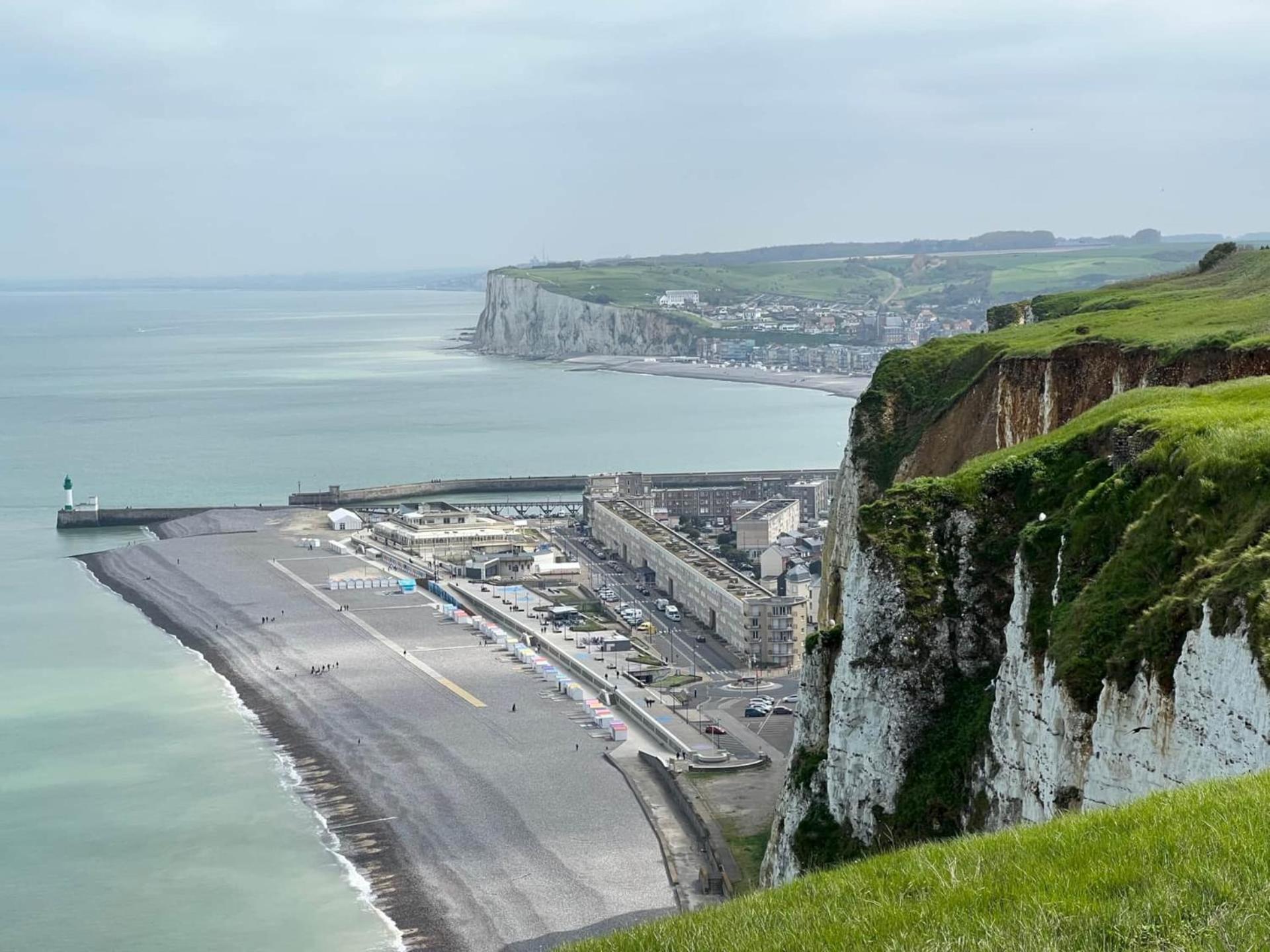 Caprices De Mer Appartement Avec Grand Balcon Et Vue A 300 M Plage, Apercu Mer, Lit Queen Size, Mers Les Bains Le Treport , Petit Dejeuner En Option, 2 Velos Fournis Kültér fotó
